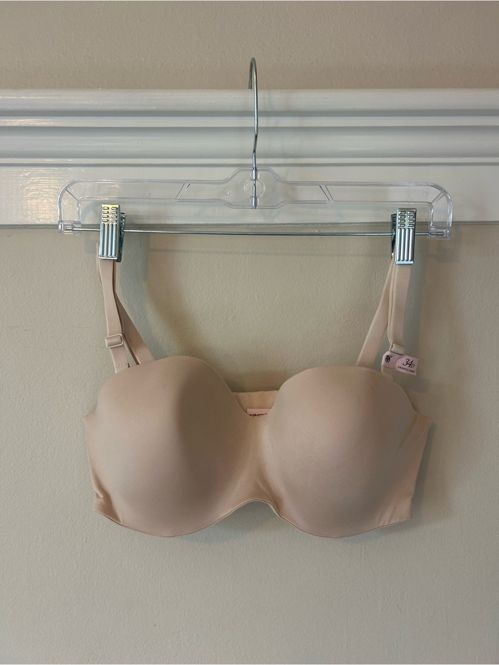 NWT Victoria's Secret Lightly Lined Nude Convertible Bra